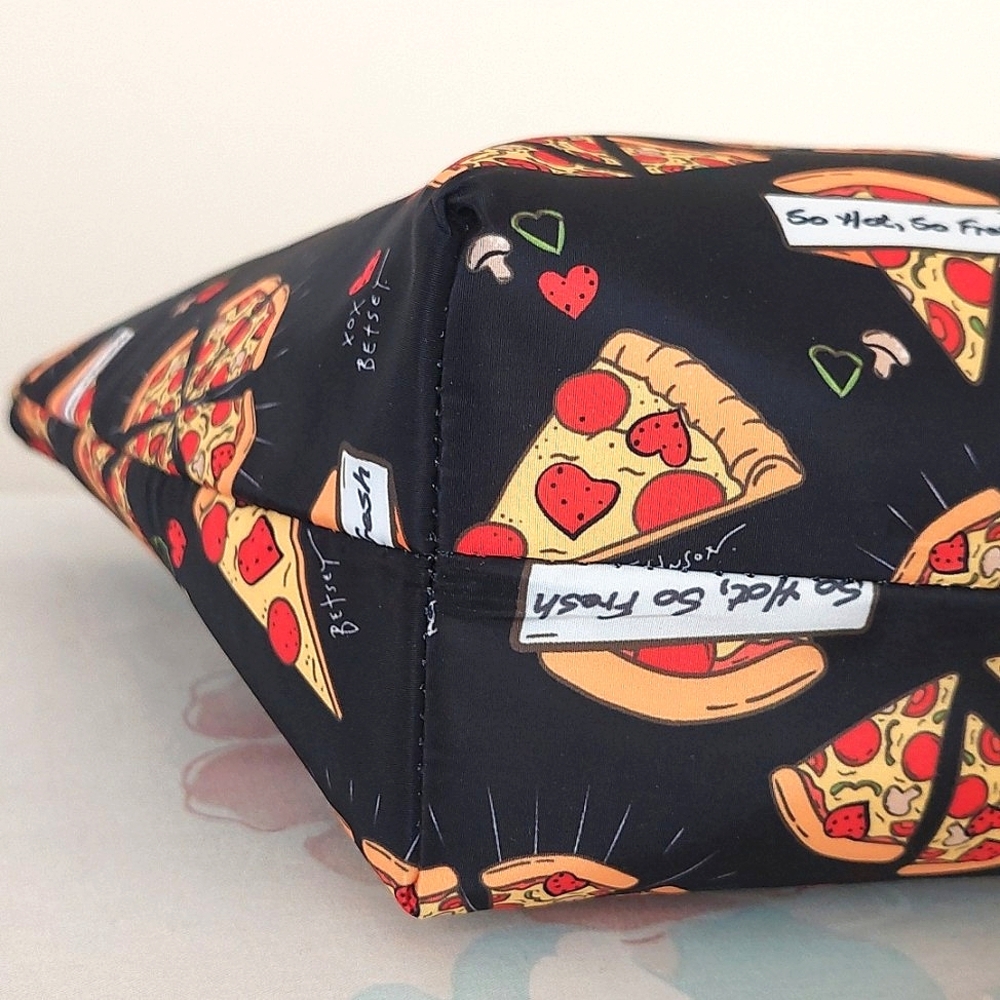 New Betsey Johnson Pizza Print Lunch Tote Bag - Picture 7 of 16